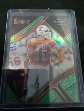 2023 Panini Select Dragon Scale Peyton Manning.